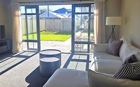 Cbd Retreat, Three Bedroom Apartment